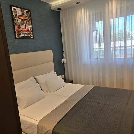 Promenada Lux * Újvidék